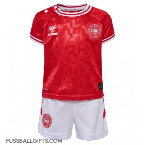 Dänemark Fußballbekleidung Heimtrikot Kinder EM 2024 Kurzarm (+ kurze hosen)